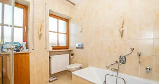 von_poll_real_estate_property_26201010_image_18