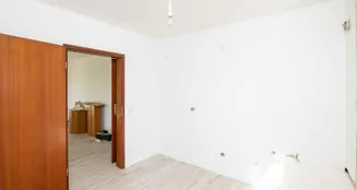 von_poll_real_estate_property_26201012_image_12