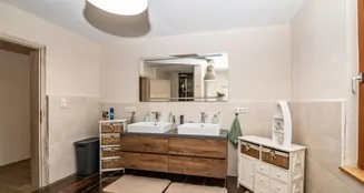 von_poll_real_estate_property_26201013_image_27