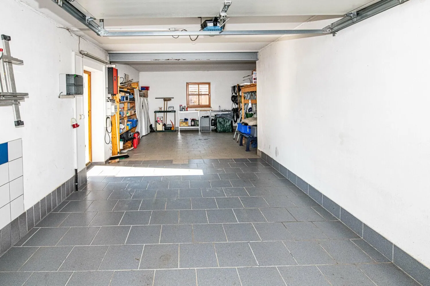 Garage(1)
