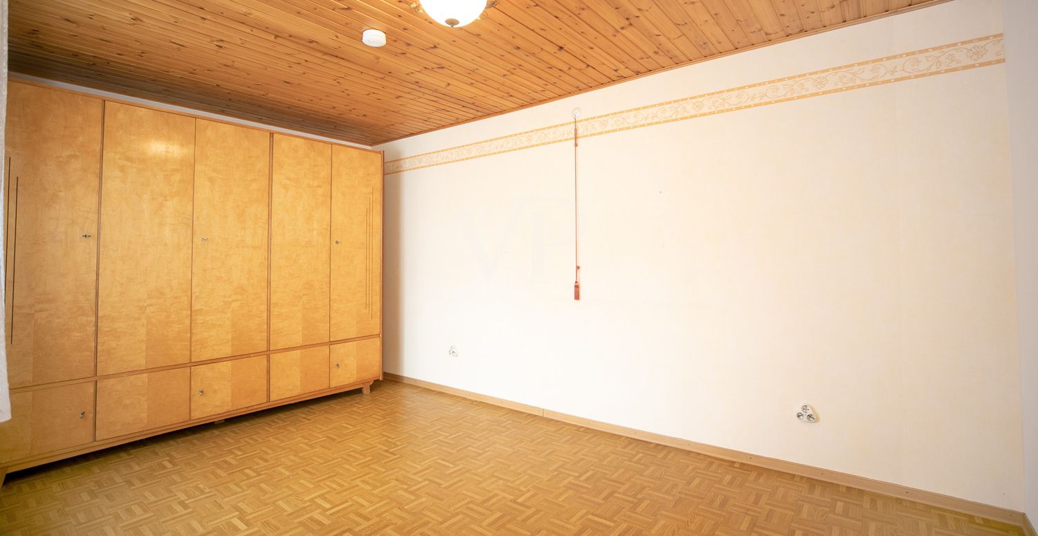 Schlafzimmer 4 (I)
