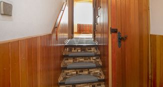 von_poll_real_estate_property_25059015_image_1