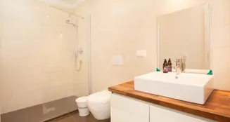 von_poll_real_estate_property_25059037_image_17