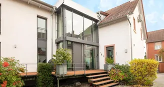 von_poll_real_estate_property_25059037_image_0