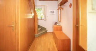 von_poll_real_estate_property_25059025_image_1