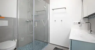 von_poll_real_estate_property_25059031_image_11