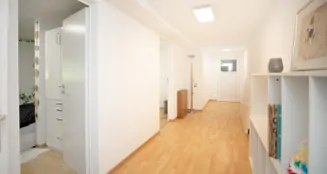 von_poll_real_estate_property_25059031_image_20