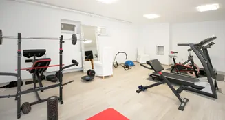 von_poll_real_estate_property_25059031_image_18