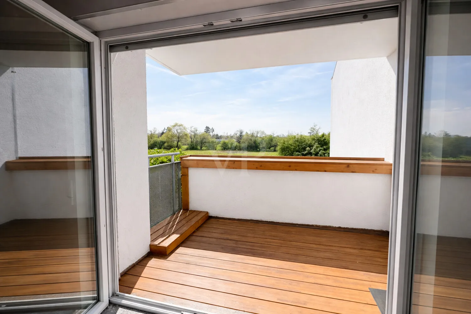 Loggia mit Blick ins Grüne