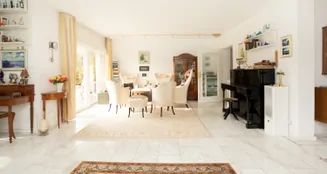 von_poll_real_estate_property_25059032_image_1