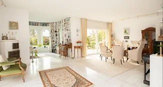 von_poll_real_estate_property_25059032_image_0