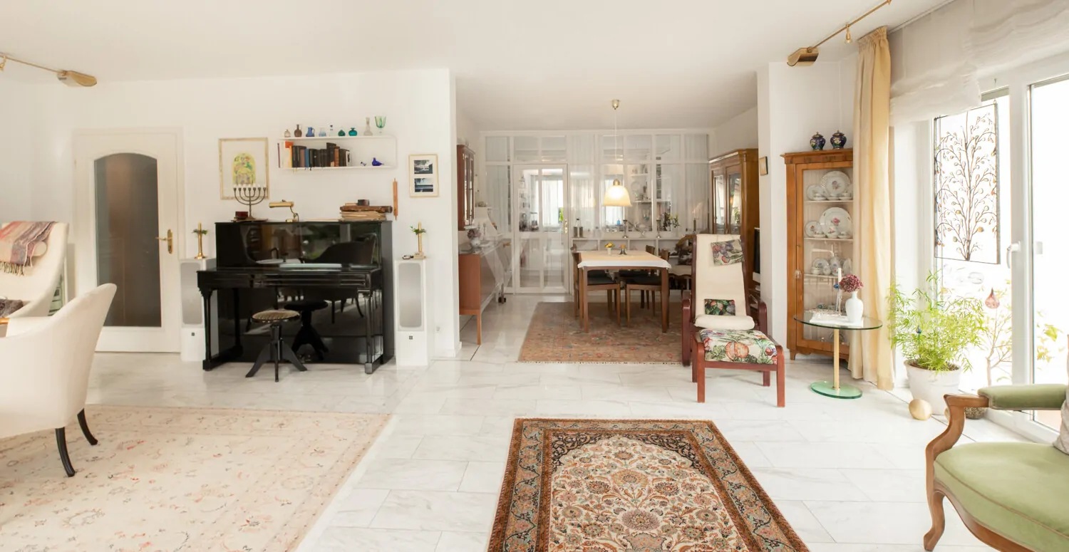 Blick in den Wohn-/Essbereich