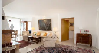 von_poll_real_estate_property_26059012_image_1
