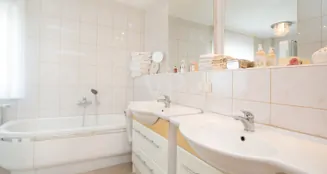 von_poll_real_estate_property_26059012_image_6