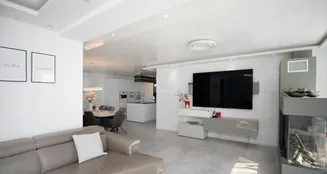 von_poll_real_estate_property_25059011_image_0