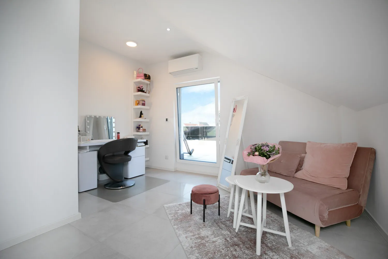 Schlafzimmer (II)  Dachgeschoss