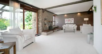 von_poll_real_estate_property_25059018_image_1