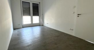 von_poll_real_estate_property_25059019_image_6