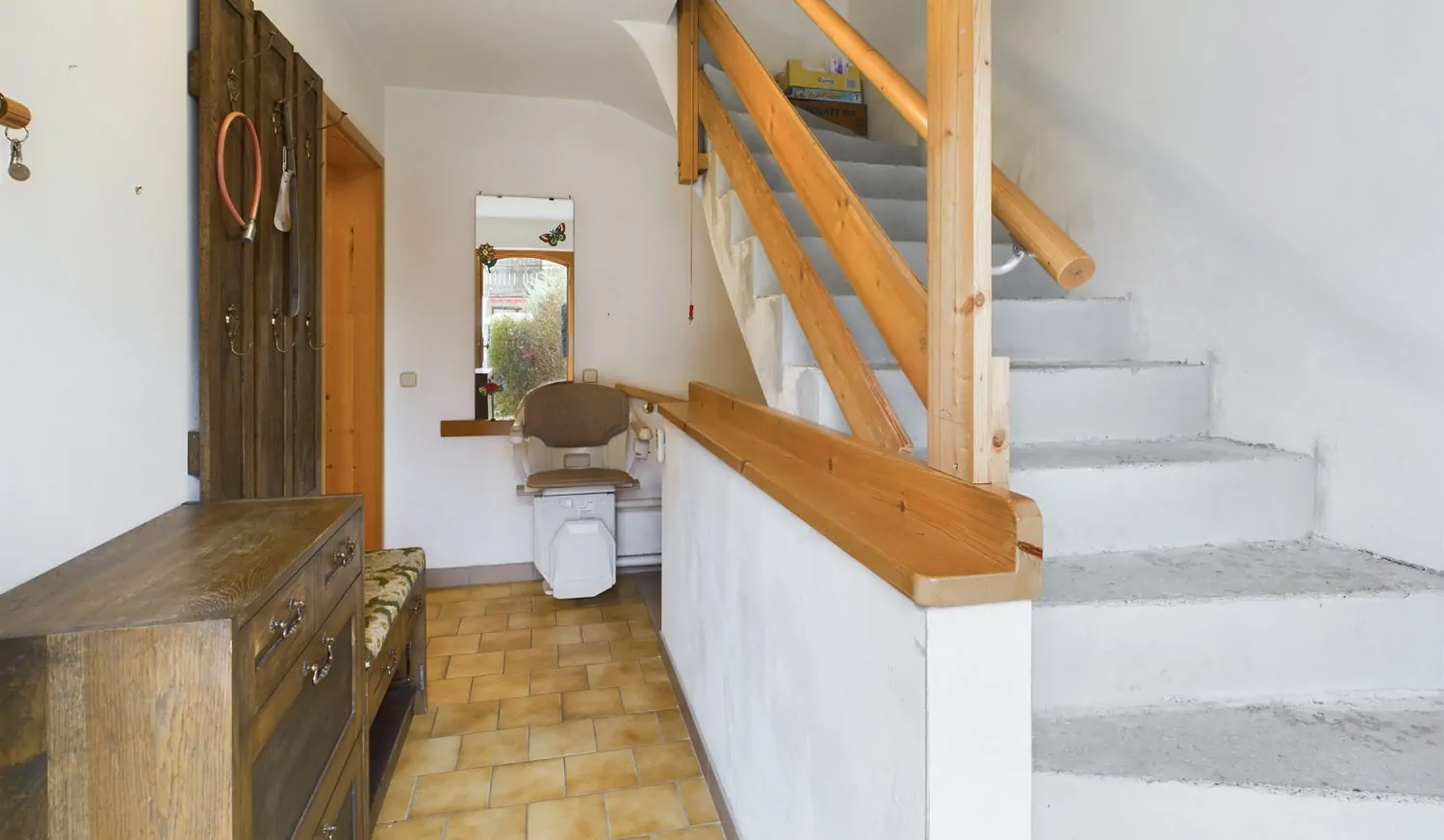 Eingang - Treppe zur Baureserve