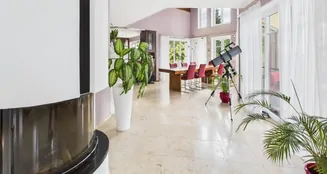 von_poll_real_estate_property_25185005_image_0