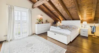 von_poll_real_estate_property_25185005_image_2