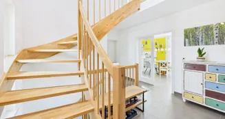 von_poll_real_estate_property_25185015_image_1