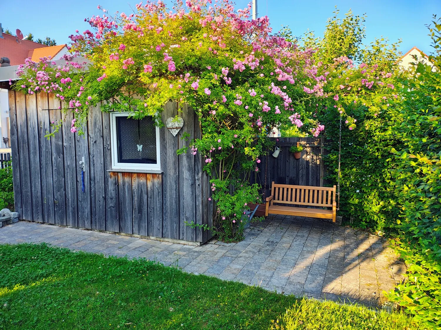 Gemütliche Gartenschaukel