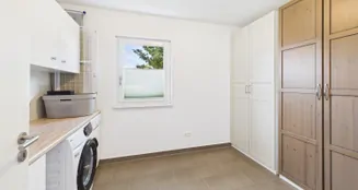 von_poll_real_estate_property_25185015_image_13