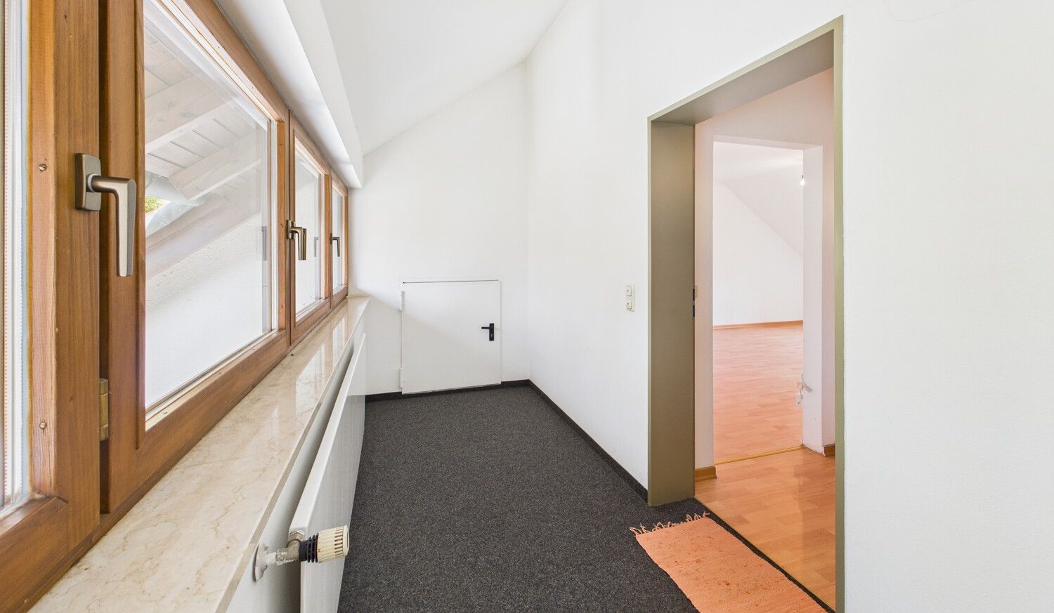 Eingangsbereich v. Wohnungstür