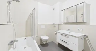 von_poll_real_estate_property_26185002_image_7