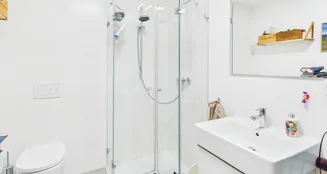 von_poll_real_estate_property_25185018_image_2