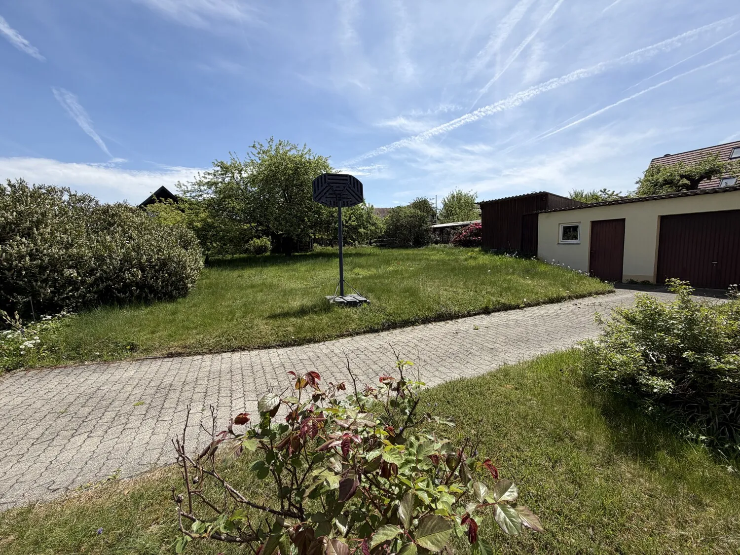 Zufahrt Garage