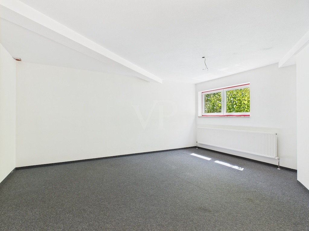 Souterrain Büro
