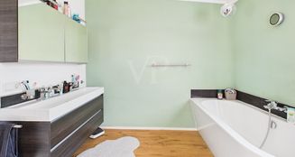 von_poll_real_estate_property_25146022_image_14
