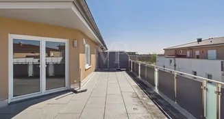 von_poll_real_estate_property_25146006_image_1