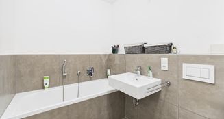 von_poll_real_estate_property_25146010_image_11