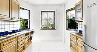 von_poll_real_estate_property_25146019_image_5