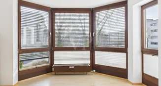 von_poll_real_estate_property_25146025_image_2