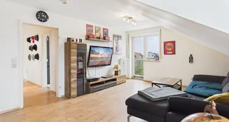 von_poll_real_estate_property_25146024_image_0