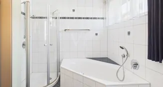 von_poll_real_estate_property_25146023_image_12