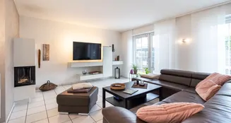 von_poll_real_estate_property_25220075_image_4