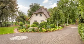 von_poll_real_estate_property_24220010_image_1