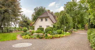 von_poll_real_estate_property_24220010_image_1