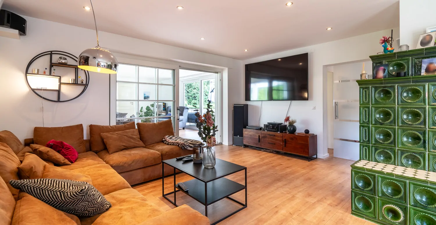 Wohnen, Essen und Küchenbereich Haupthaus