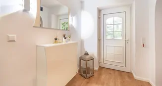 von_poll_real_estate_property_24220010_image_2