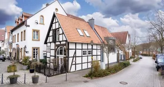 von_poll_real_estate_property_25220013_image_0