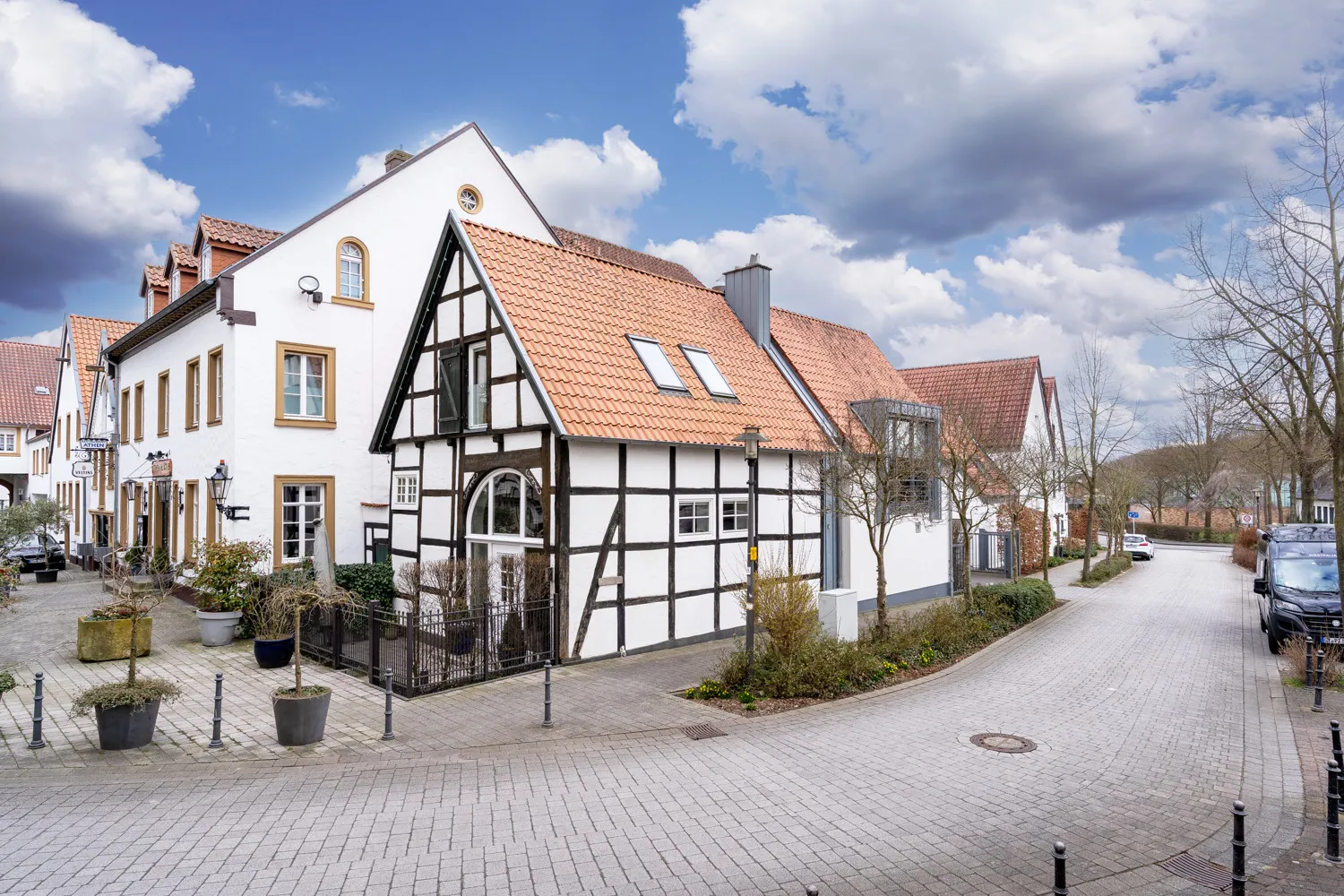 Hausansicht/Terrassenansicht