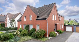 von_poll_real_estate_property_25220027_image_0