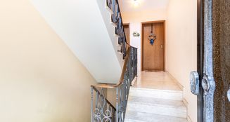 von_poll_real_estate_property_25220029_image_2