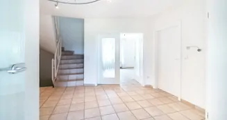 von_poll_real_estate_property_25220037_image_3